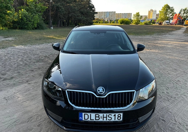 Skoda Octavia cena 35499 przebieg: 307000, rok produkcji 2014 z Toruń małe 742